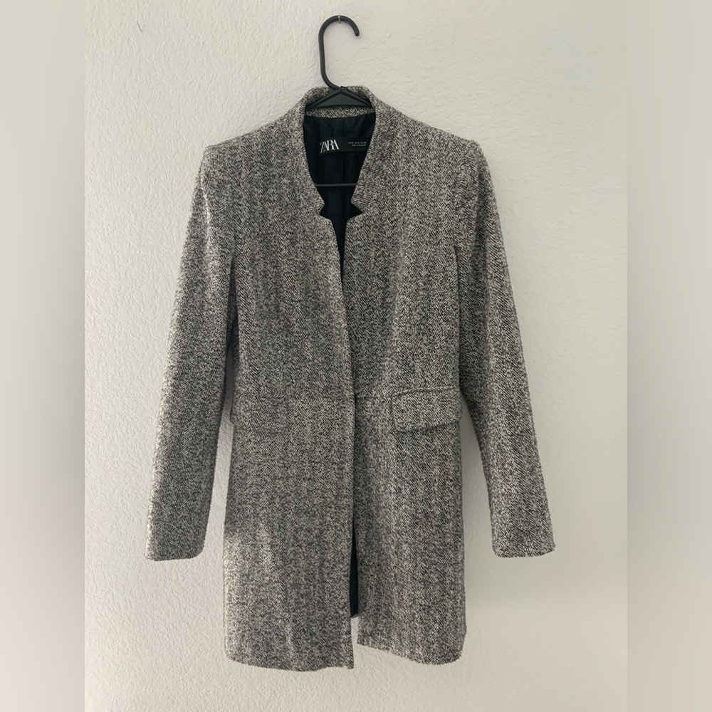 Zara Inverted Lapel Blazer - Picture 4 of 9